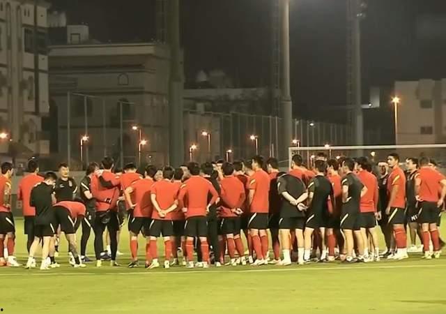 记者爆料中国队视频,中国队幕后精彩瞬间  第2张